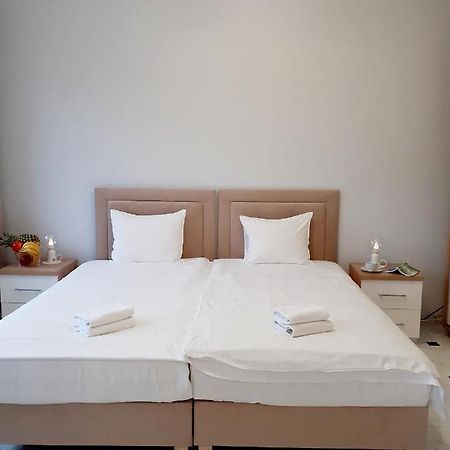 Willa Na Bielanach Apartment Bielany Wroclawskie Luaran gambar