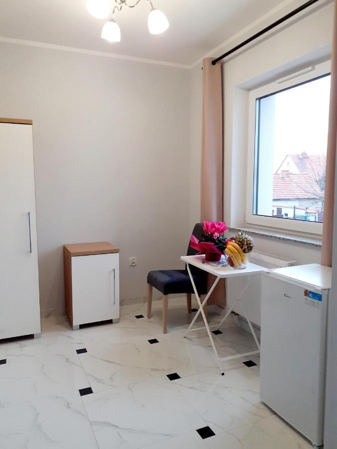 Willa Na Bielanach Apartment Bielany Wroclawskie Luaran gambar